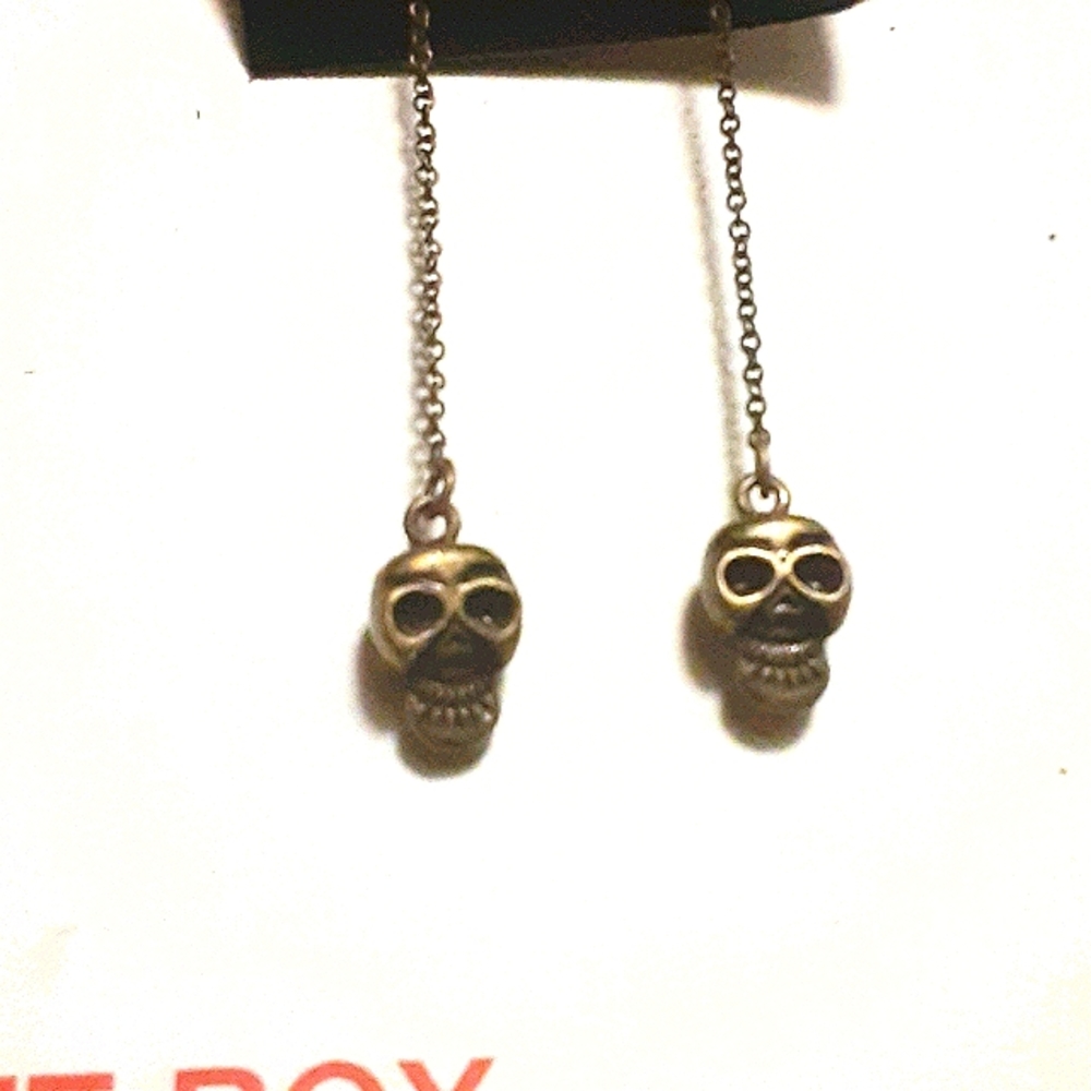 Rocker skull earrings - Picture 1 of 2